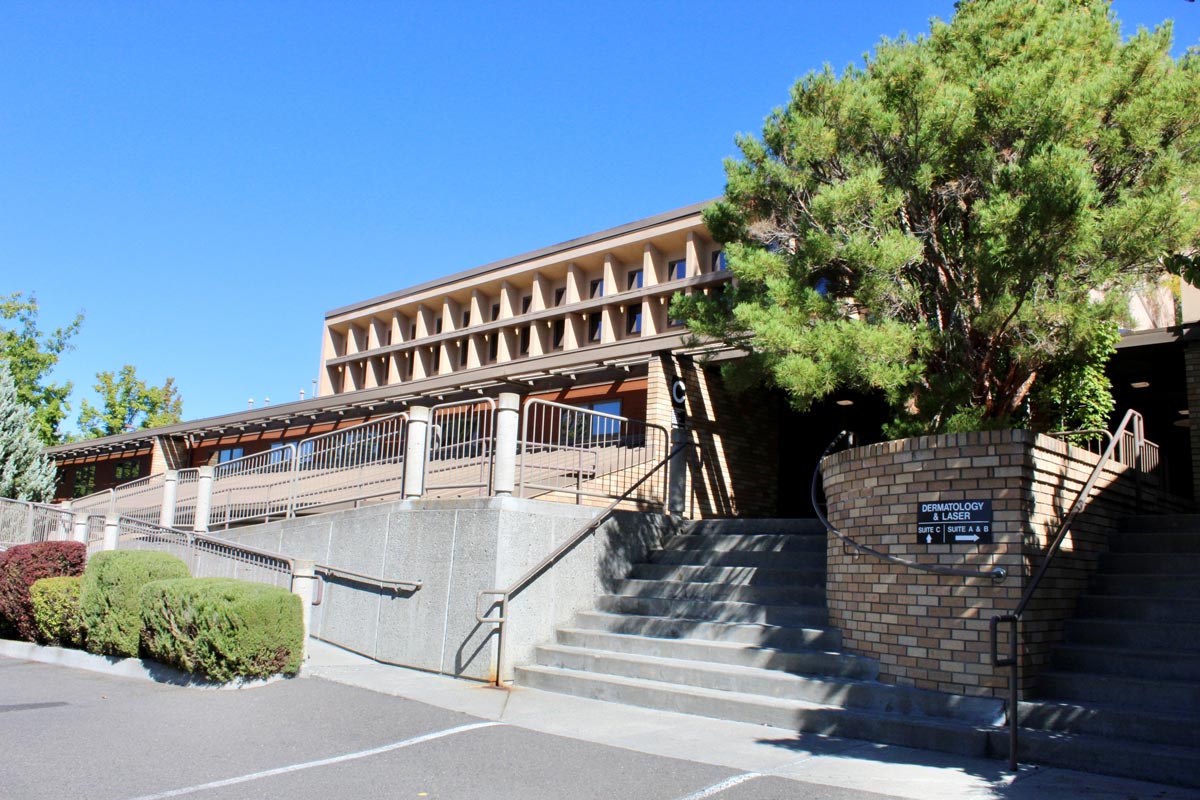 offices of Dermatology & Laser Associates of Medford Oregon